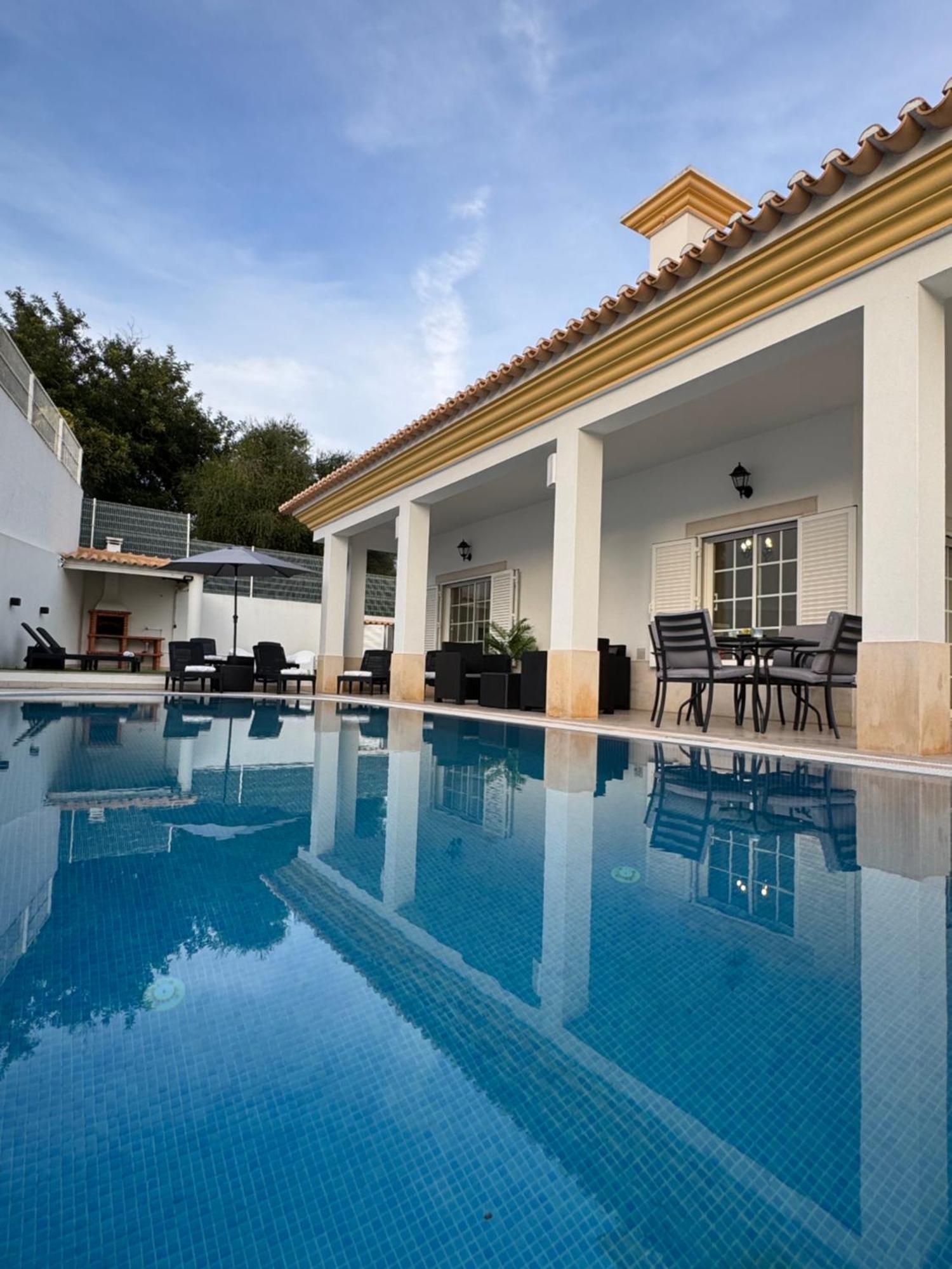 Villa Bonita Guesthouse Albufeira Old Town المظهر الخارجي الصورة